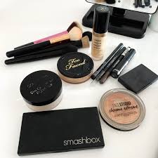 5 hacks to sd up your makeup routine