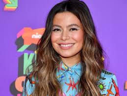 Miranda Cosgrove Found Mysterious Hole in Leg After 2011 Surgery