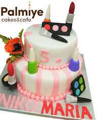 I was asked to make a little pair of. Make Up Cake Palmiye