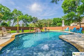 homes with pool in belton tx