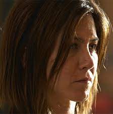 jennifer aniston looks like in