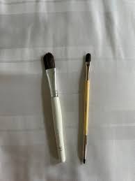 dual concealer makeup brush
