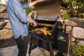 wood pellet grills with traeger