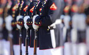 us marine corps pay benefits and