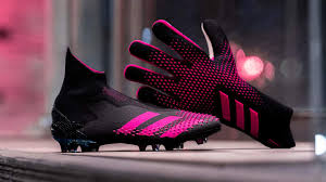 Show no mercy, feel no remorse and push the rules to the limit in the adidas predator mutator.1 low fg football boots which have an innovative demonskin treatment to deliver unrivalled bend on the ball and total control all over the pitch. Adidas Launch Brand New Predator 20 Mutator In Core Black Shock Pink