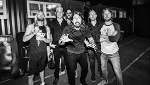 This year, foo fighters are celebrating their 25th anniversary as a band. Foo Fighters Cancel Van Tour 2020 Due To Coronavirus