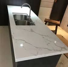 White Glossy Quartz Stone For Kitchen