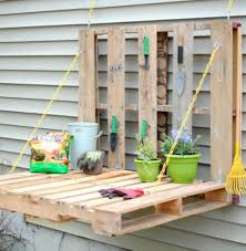 Diy Pallet Potting Bench Attaches To