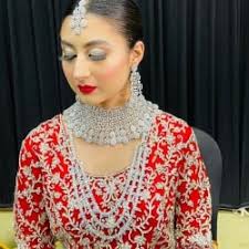 top makeup artists in himayat nagar