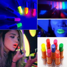 what is glow in dark luminous lipstick
