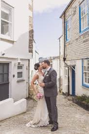 relaxed seaside st ives wedding