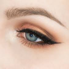 soft liner warm tones and peach eye