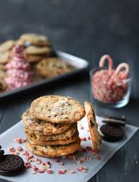 chewy peppermint cookies and cream