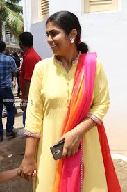 Home celebrity sarees parvathy nair in a plain saree. Anjali Aneesh Upasana Anjali Nair Indian Cinema Gallery