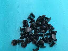 50 Multi Gauge Barbed Strapping Rivets