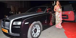 देसी गर्ल प्रियंका चोपड़ा ने बेची अपनी 4.5 करोड़ की रोल्स रॉयस गाड़ी सामने  आई वजह -