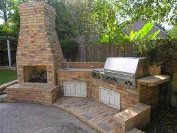 A Brick Diy Outdoor Kitchen With