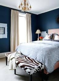 Eine möglichkeit, wände zweifarbig zu gestalten, ist die unterteilung durch eine horizontale linie. 10 Stunning Blue Bedrooms You Will Love Discover More Masterbedroomideas Eu Blaues Schlafzimmer Schlafzimmer Design Schlafzimmer Gestalten