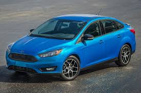 2016 ford focus review ratings edmunds