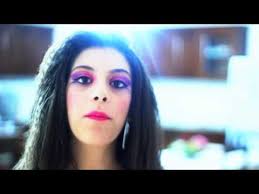 Mean Girls Web L Album Rosa Testo E Video Luca Sarracino Feat Elvira Visone Mi Hai Rotto Il Cuore La Canzone Trash