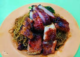 The noodle itself is very springy unlike many wanton mee place the noodle is soft and you know it's from a factory whereas for yulek you can tell their noodle is handmade and different. Restoran Yulek Wantan Mee