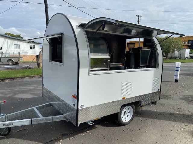 Premium Food Trailer - Image 3