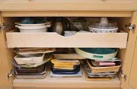pull out shelves in kitchen cabinets