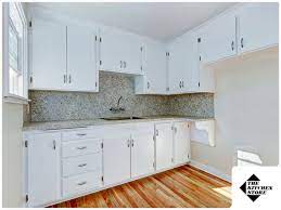 upper kitchen cabinets