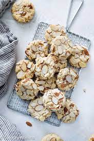 greek almond cookies amygdalota