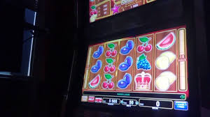 Slot machine cheats, hacks & strategies which work 100% in an online casino. Win On Slot Machines By Using A Mobile Phone