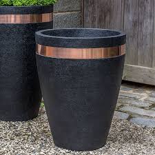 Moderne Tapered Cast Stone Planters Set
