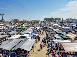 7 awesome flea markets in chicago