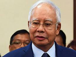Judge mohd sofian abd razak agreed to a temporary gagging order requested by muhammad shafee abdullah, mr najib's lawyer, that banned media from commenting on the merits of the case until august 8th. Hakim Perbicaraan Kes Src Najib Ditukar