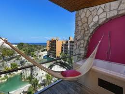 All rooms enjoy spectacular frontal views of the sea, the beach, the jungle, or the river, and are provided with the latest technology, creating the perfect balance between organic. Suites Hotel Xcaret Mexico
