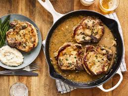 southern smothered pork chops in brown