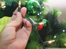 How to Replace a Fuse on Christmas Tree Lights: 9 Steps