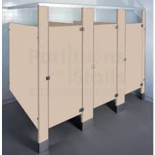 Global Partitions Laminate Free Standing Stalls