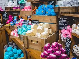 Shop for your favourite lush items online with nationwide delivery! Lush Is Opening A New Naked Store In The Uk
