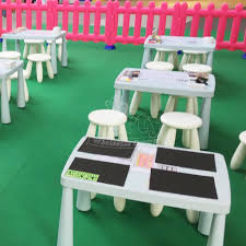 kids table and chairs al party