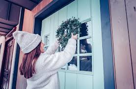 How To Hang A Wreath On Your Door