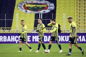 Benzema's hat trick gives real much needed win. Fenerbahce Must Make A Decision Daily Sabah