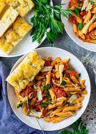 fresh tomato pasta sauce just 15