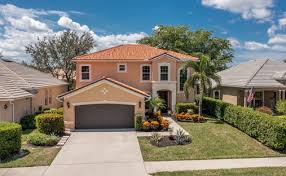 homes in naples florida