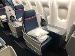 review delta 767 300 business class