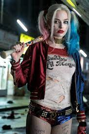 harley quinn in the squad 8