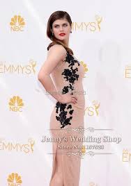 Sexy Celebrity Kleider Lange 2014 Alexandra Daddario Nude Kleid Emmy Awards  Ärmelloses Pailletten Abend Langes Kleid zum party - AliExpress Hochzeiten  und feierliche Anlässe