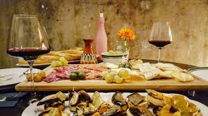 If you continue browsing, we consider that you accept its. Mix Of Appetizers And Side Dishes Salame Cheese And A Good Wine Picture Of Spazio Berlin Tripadvisor