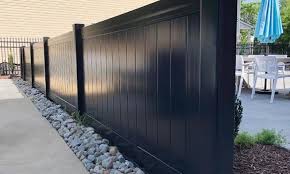 The Pros And Cons Of Vinyl Fencing
