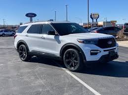new 2023 ford explorer at
