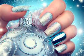 Bring in the white and gold colors. The Cutest Christmas Nails Ideas To Spark Up Your Festive Mani